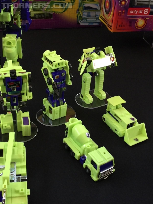 Sdcc 2018 Siege War For Cybertron Transformers Toys  (62 of 67)